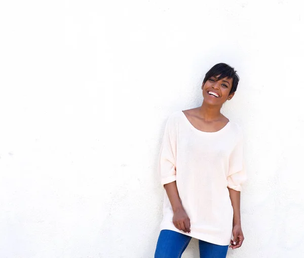 Feliz jovem mulher negra — Fotografia de Stock