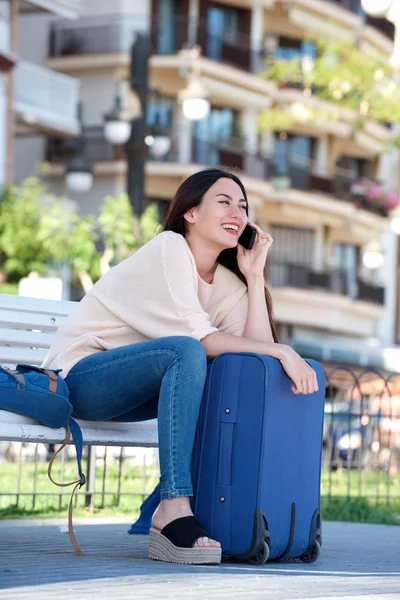 Vrouw aan de telefoon — Stockfoto