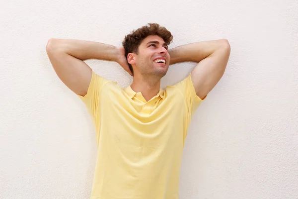 Homem risonho sorrindo — Fotografia de Stock