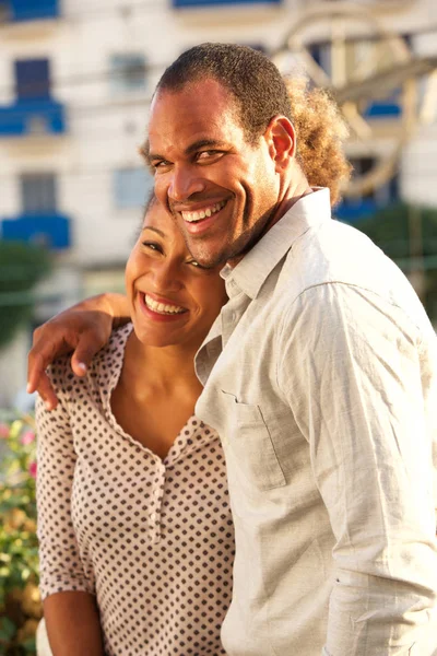 Nahaufnahme Porträt Eines Schönen Lachenden Paares Bei Einem Date Draußen — Stockfoto