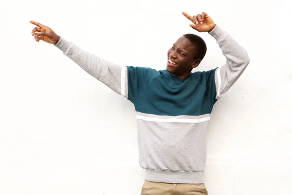 Csinos Fiatal Afrikai Férfi Mutatva Elérhető Fehér Háttér Portréja — Stock Fotó
