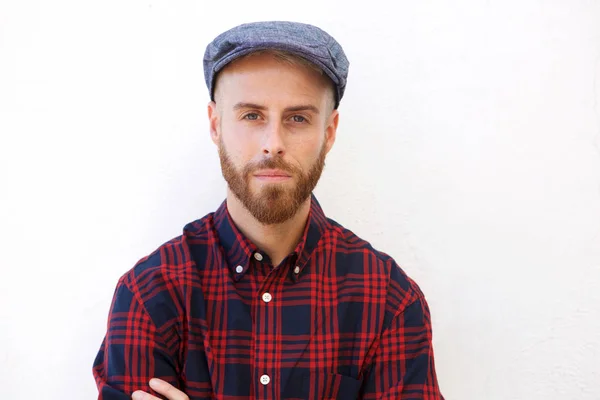 Retrato Jovem Bonito Com Chapéu Contra Fundo Branco Isolado — Fotografia de Stock