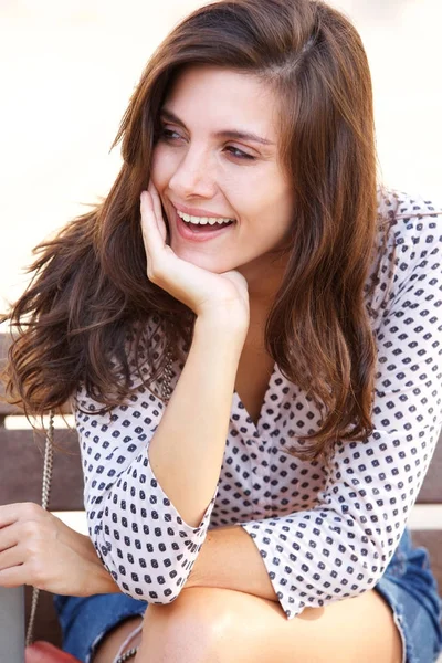 Close Portrait Beautiful Fashionable Woman Sitting Bench Laughing — Stock Photo, Image