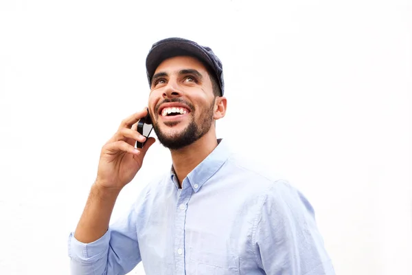 Close Retrato Feliz Jovem Norte Africano Falando Telefone Celular — Fotografia de Stock