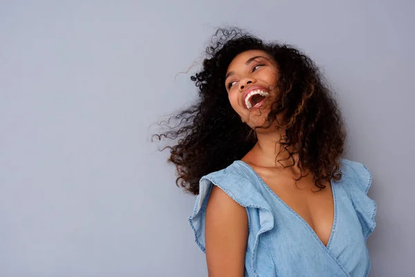 Close Portrait Beautiful Young African American Woman Laughing Gray Wall — Stock Photo, Image