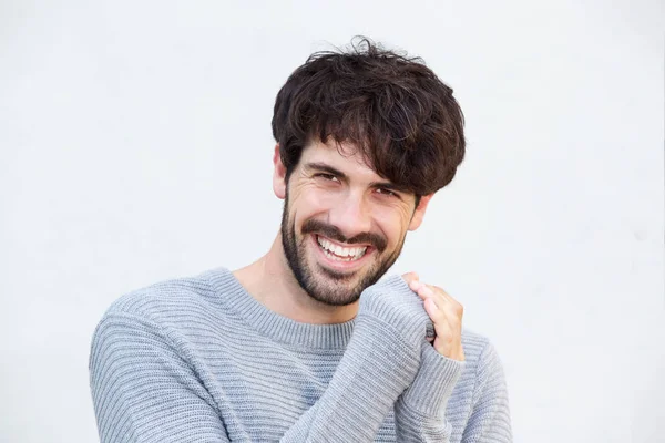 Close Van Portret Van Aantrekkelijke Jonge Man Met Baard Lachen — Stockfoto