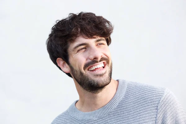 Primer Plano Retrato Joven Guapo Feliz Con Barba Riendo Sobre —  Fotos de Stock