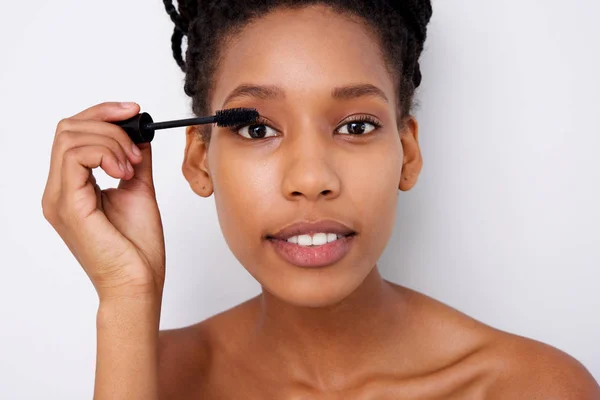 Close Portrait Beautiful African American Girl Putting Eye Make — Stock Photo, Image