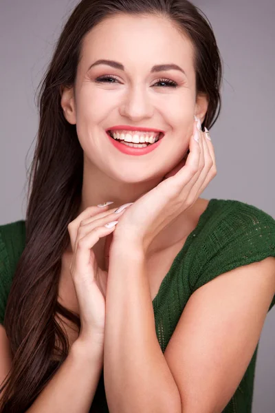 Close Portrait Beautiful Young Woman Laughing Gray Background — Stock Photo, Image