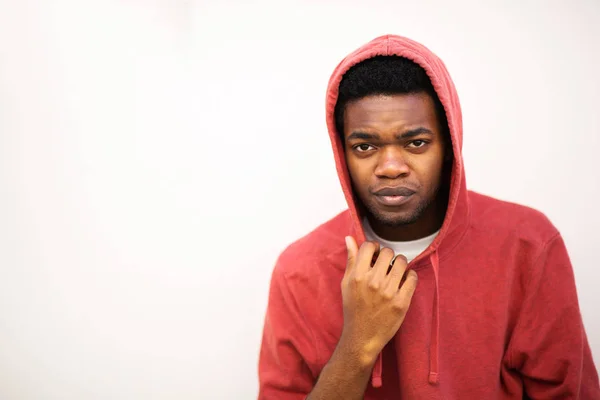 Portret Van Jonge Afrikaans Amerikaanse Man Met Hoodie Door Witte — Stockfoto
