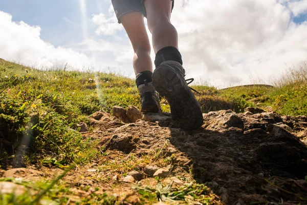 Portrait Female Hiker Shoes Walking Uphill — Stock Photo, Image