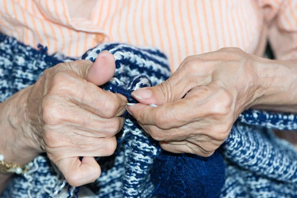 Detail of a person knitting — Stock Photo, Image
