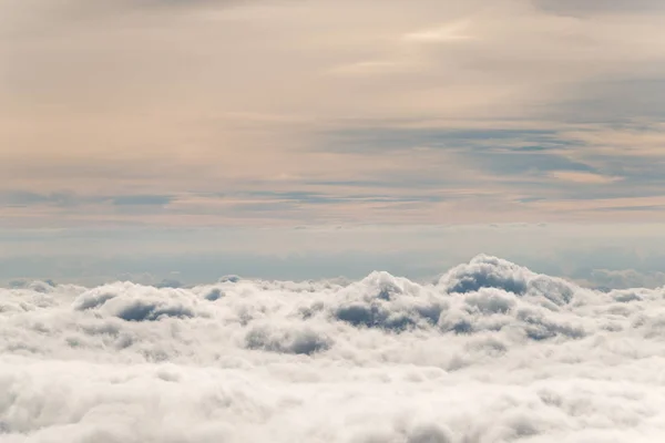 Nuages de l'avion — Photo