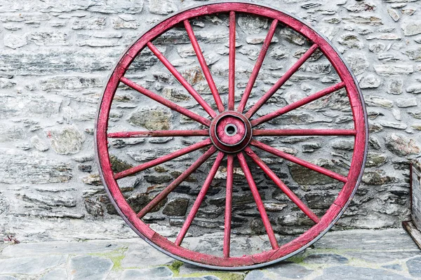 antika araba tekerleği