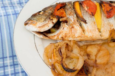 Pişmiş Sparus aurata 