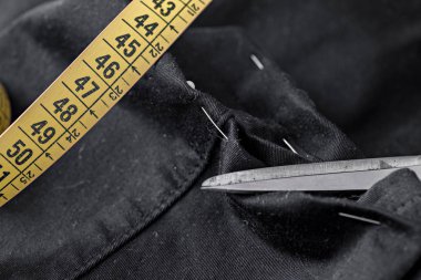 Detay düzeltmek için bir pantolon