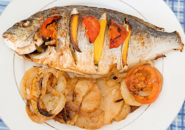 Pişmiş Sparus aurata 