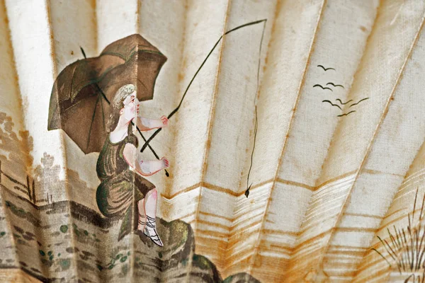 Ancient silk fan — Stock Photo, Image