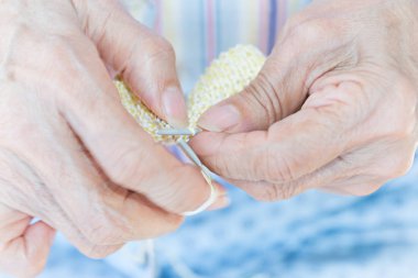 Bakım evinde yaşlı kişi