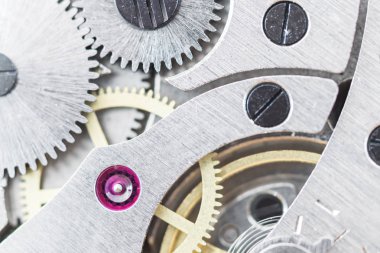 Onarım ve restorasyon saatı