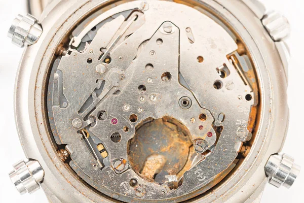 Relógio com maquinaria enferrujada — Fotografia de Stock