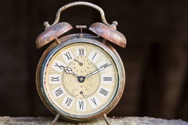 Detalle de viejos relojes de alarma — Foto de Stock