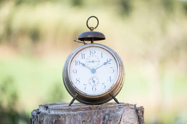 Detalle de viejos relojes de alarma — Foto de Stock