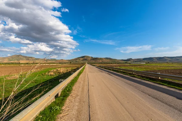 Sicilya Ülke Yolu, Barrafranca, Enna, Sicilya, İtalya, Avrupa