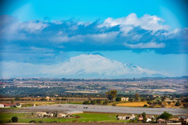 Vittoria Kırsalından Etna Dağı manzarası, Ragusa, Sicilya, İtalya, Avrupa