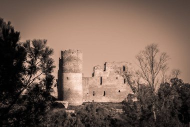 Mazzarino Ortaçağ Kalesi doğal çerçeve, Caltanissetta, Sicilya, İtalya, Avrupa ile görünüm