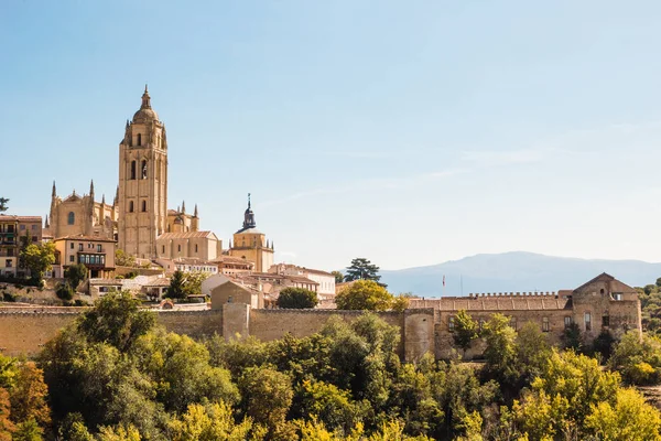 Autumn landscape of Segovia city in Spain — Stock Photo, Image