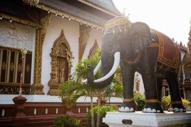 Güzel Wat Saen Muang Ma Luang Budist tapınağı Kuzey Tayland 'da Chiang Mai' de