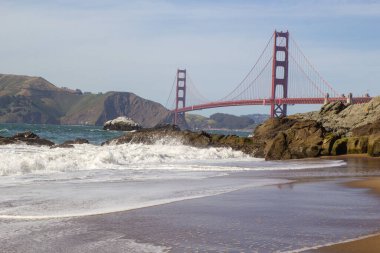Golden Gate Köprüsü 'nün manzaralı manzarası