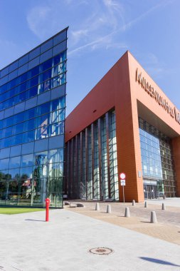 Rzeszow, Polonya - Haziran 2015: Millenium Hall alışveriş merkezi ana girişi