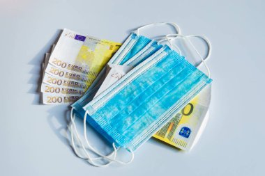 Tıbbi maskelerin fiyatını arttırma kavramı.