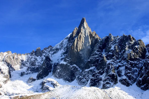 Aiguille du Dru v masivu Montblanc, francouzské Alpy — Stock fotografie