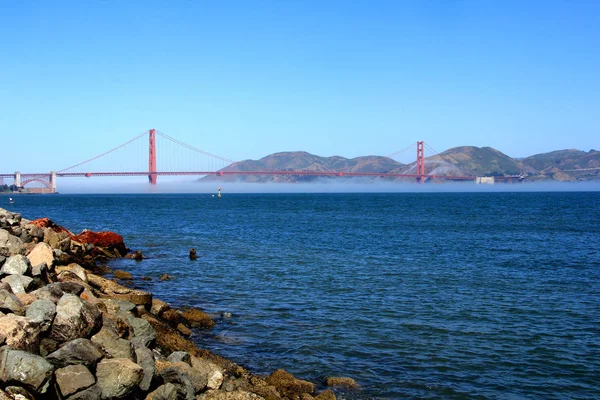 Klasik panoramik ünlü Golden Gate Köprüsü yaz, San Francisco, Kaliforniya, ABD — Stok fotoğraf