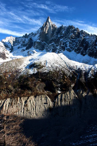 Aiguille du Dru no maciço Montblanc, Alpes Franceses — Fotografia de Stock