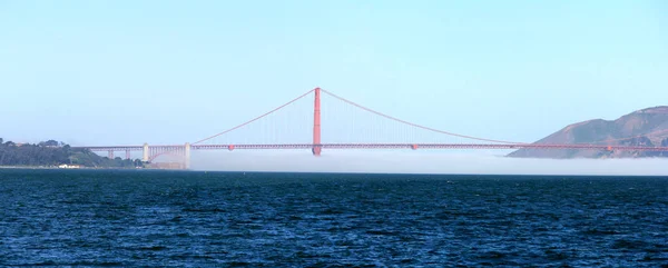 Vista panorâmica clássica da famosa Golden Gate Bridge no verão, San Francisco, Califórnia, EUA — Fotografia de Stock