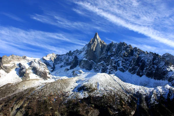 Aiguille du Dru en el macizo Montblanc, Alpes franceses —  Fotos de Stock
