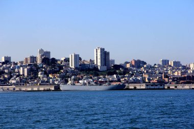 San Francisco ve Körfez Köprüsü Treasure Island alınan Panoraması