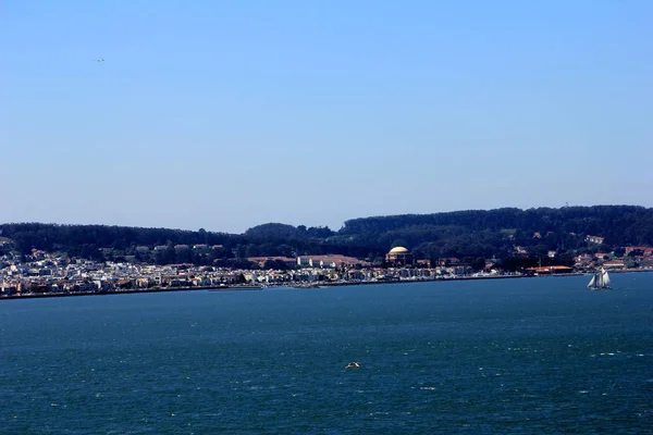 San Francisco ve Körfez Köprüsü Treasure Island alınan Panoraması — Stok fotoğraf