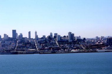 San Francisco ve Körfez Köprüsü Treasure Island alınan Panoraması