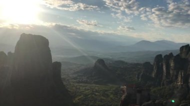 Meteora Pindos Dağları, Yunanistan üzerinden günbatımı