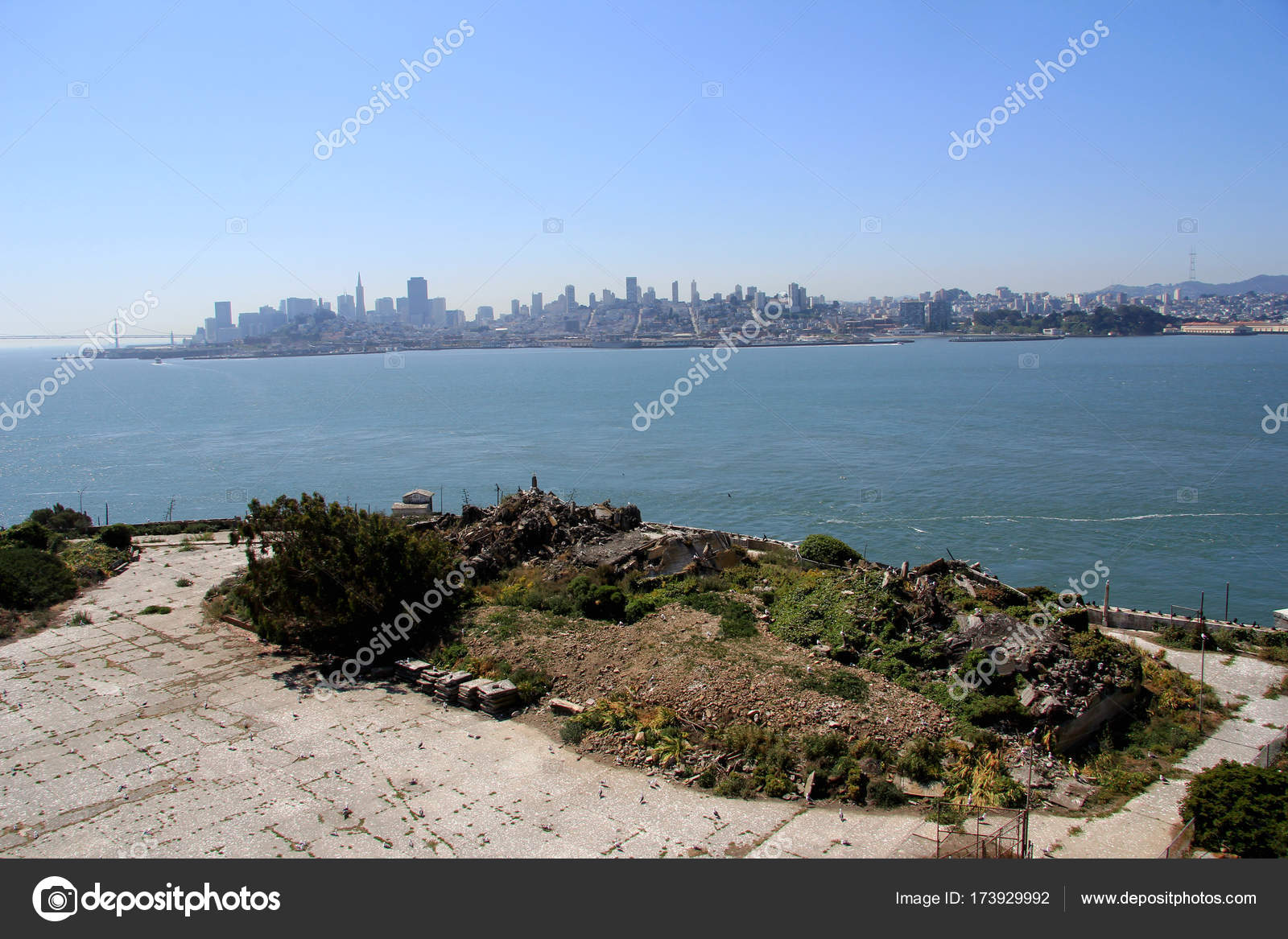 TÉLÉCHARGER MEURTRE À ALCATRAZ
