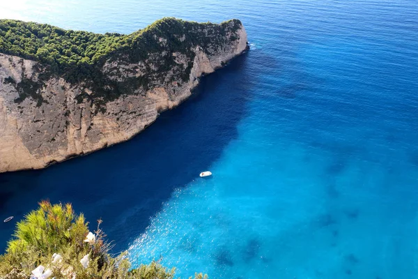쟈 킨 토스 섬 그리스에 아름 다운 Navagio 해변의 목가적인 보기 — 스톡 사진