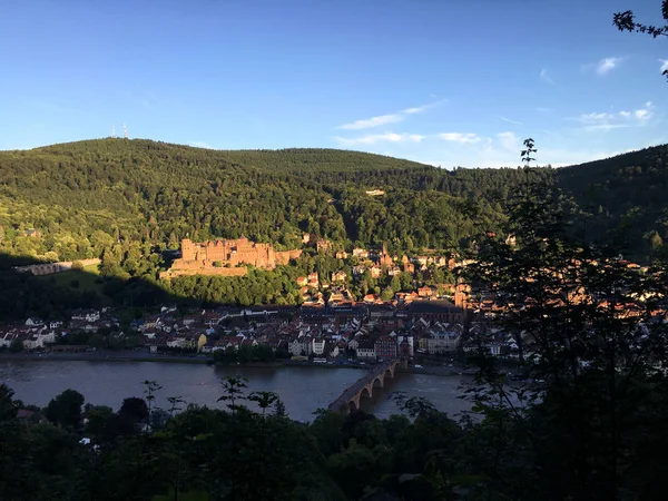 La vista panorámica de Heidelberg desde Philosophenweg — Foto de Stock