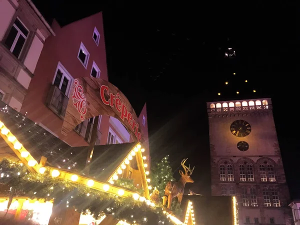 Шпайер Германия 2017 1 декабря - Рождественский рынок в Шпайерском соборе ночью — стоковое фото