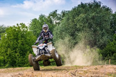 ATV binici kir Bisiklet atlama eylem