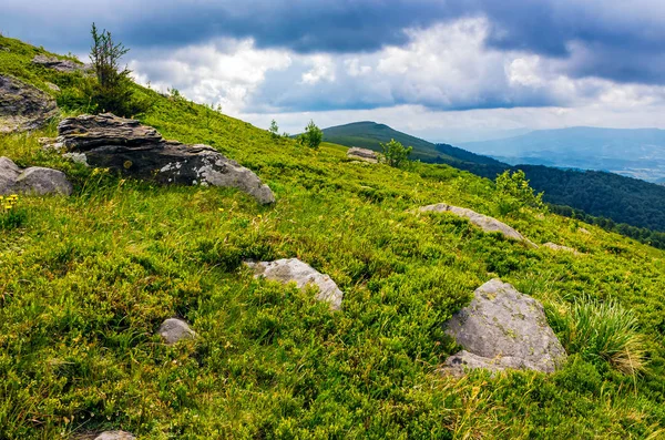 Karpacki krajobraz górski — Zdjęcie stockowe